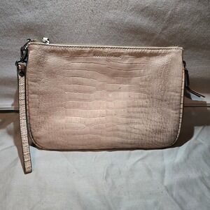 Banana Republic Croc Embossed Wristlet Clutch Purse Beige Gold Tone Zip Pouch